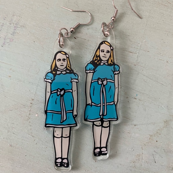 ⭐️The Shining twins Acrylic earrings - Picture 5 of 5